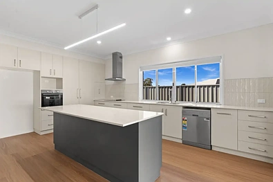10 Cattell Crescent, Pittsworth, QLD 4356, 4房, 2浴, House