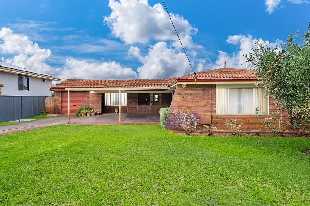 12 Amelia Street, Stirling, WA 6021