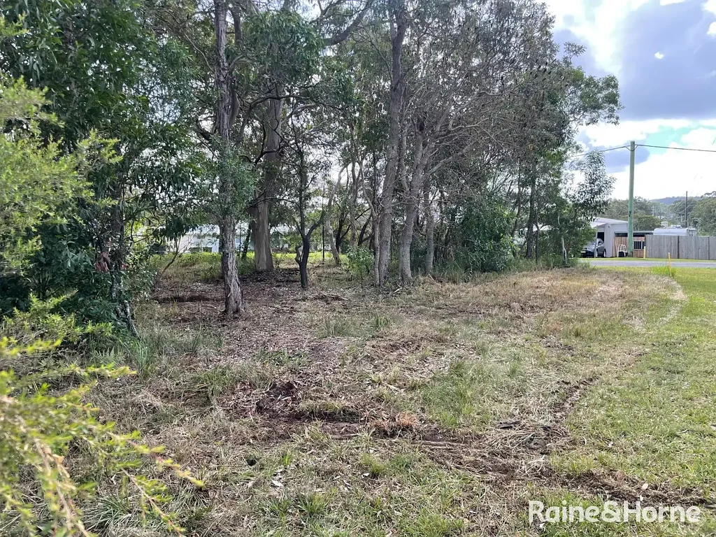 Russell Island 黄金地段 12.3米临街面 562平米转角地块 渡轮码头近 小学旁 投资潜力大 岛屿中心 鸟语花香 Prime Location  $137,500