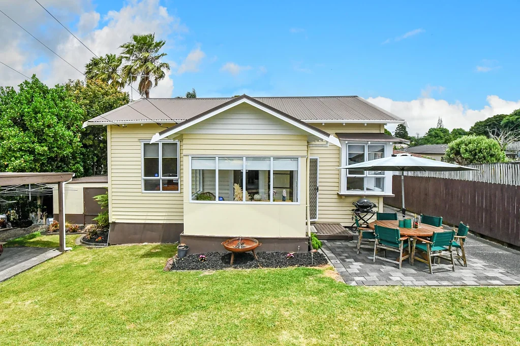 2c Waiari Road, Conifer Grove, Papakura, Auckland