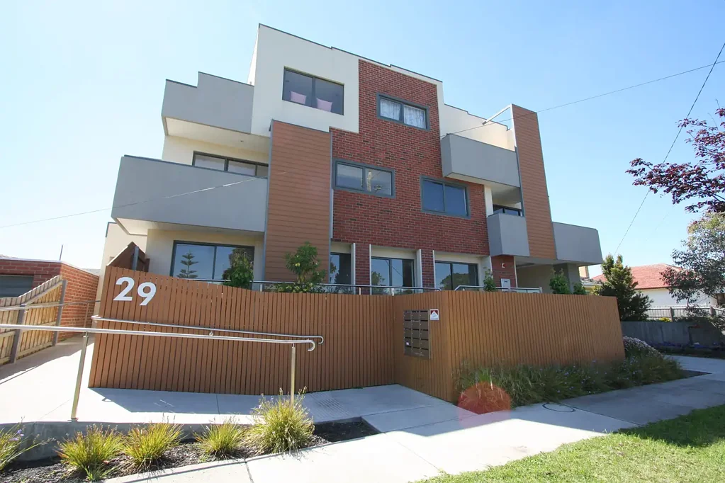 - Modern Apartment in Central Springvale