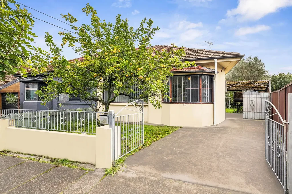 Pagewood 3બેડરૂમ Rare 669sqm Semi in the Heart of Pagewood