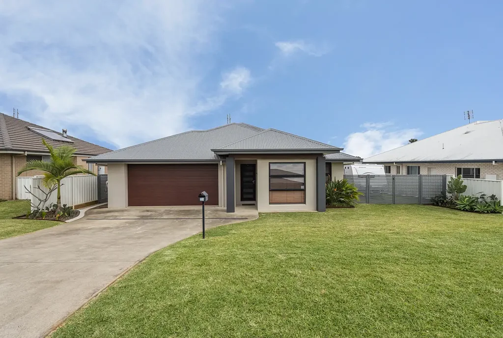 Junction Hill 4房  QUALITY, COMFORT & ENTERTAINING APPEAL