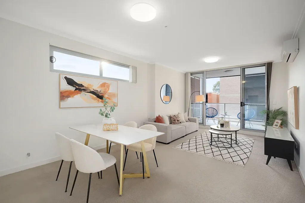 Lidcombe 2 Slaapkamer 📍Premium Skypoint Towers Suite | Triple-Aspect Living with Dual Balconies & Expansive District Views
