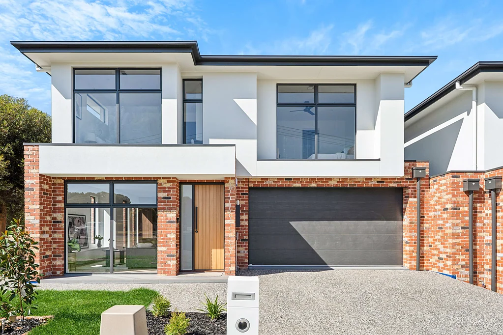 15 Donald Avenue, Valley View, SA 5093