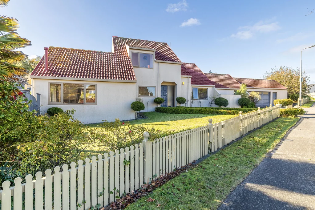 Saint Johns Hill 4房  Spacious family living