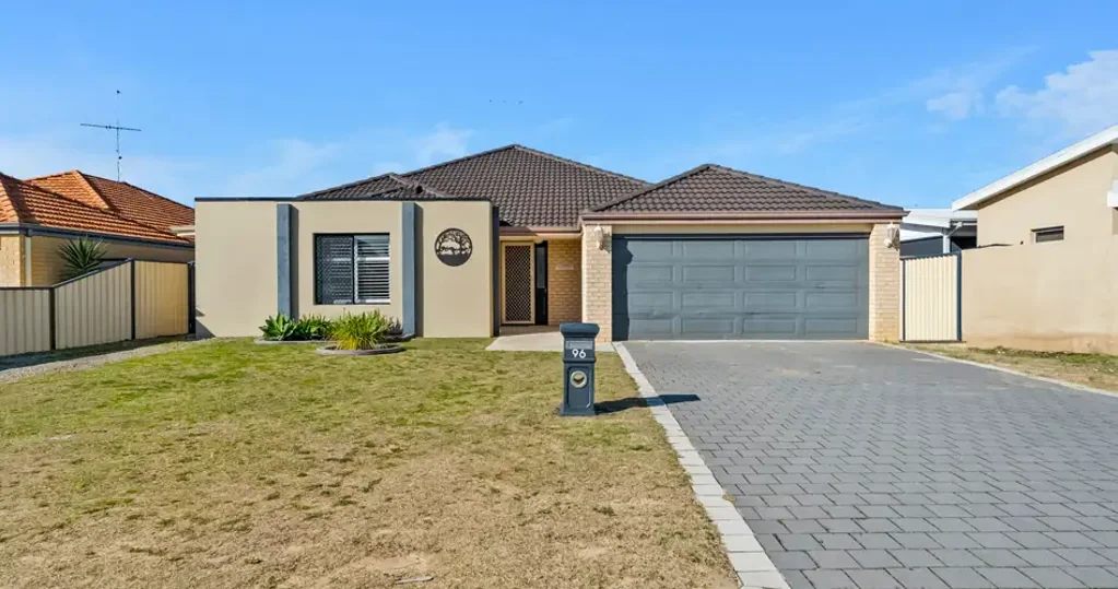 96 Oakleigh Drive, Erskine, WA 6210