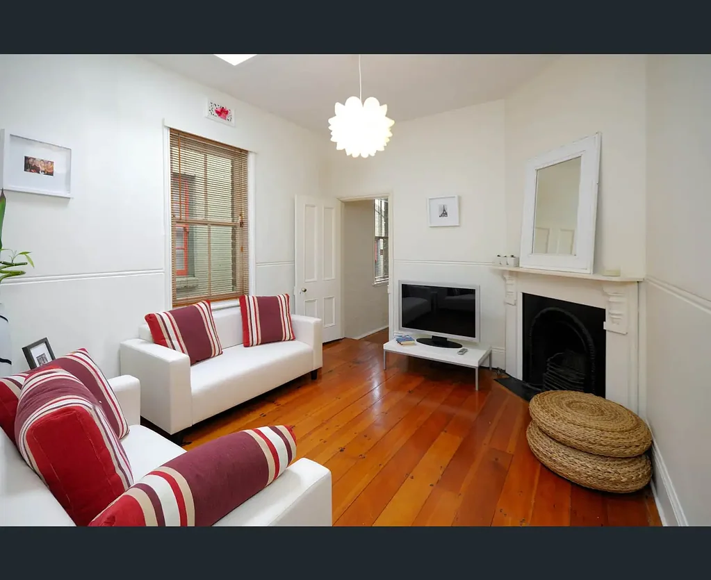 Charming 2-Bedroom Character Cottage in the Heart of Newtown