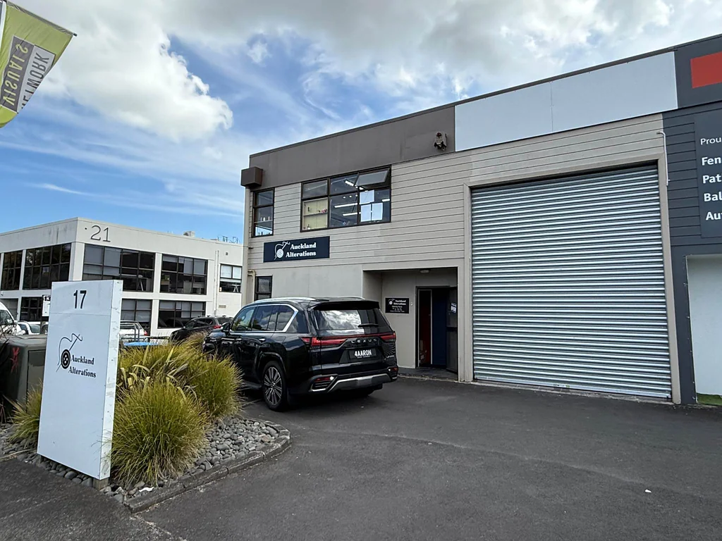 Morningside TIDY TAYLORS ROAD WAREHOUSE / OFFICE