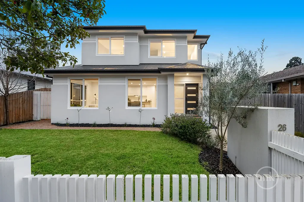 Greensborough 3房 Greensborough 优越地段的现代生活 Contemporary Living in a Premier Greensborough Location