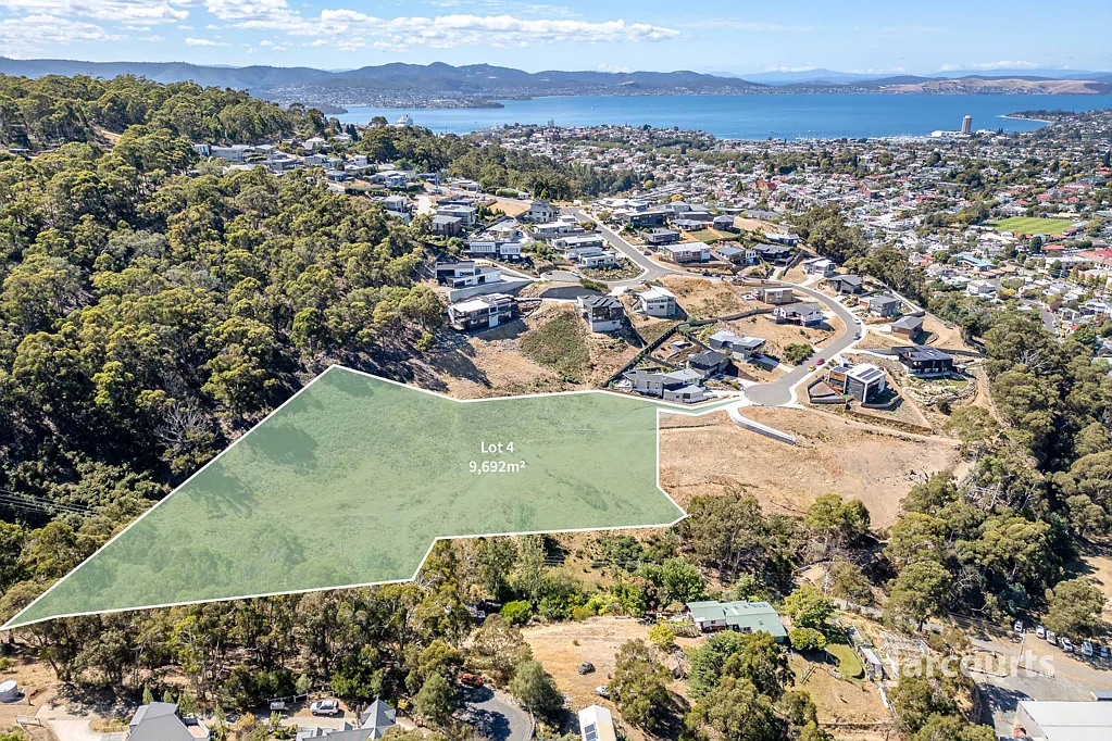 West Hobart City Acreage!