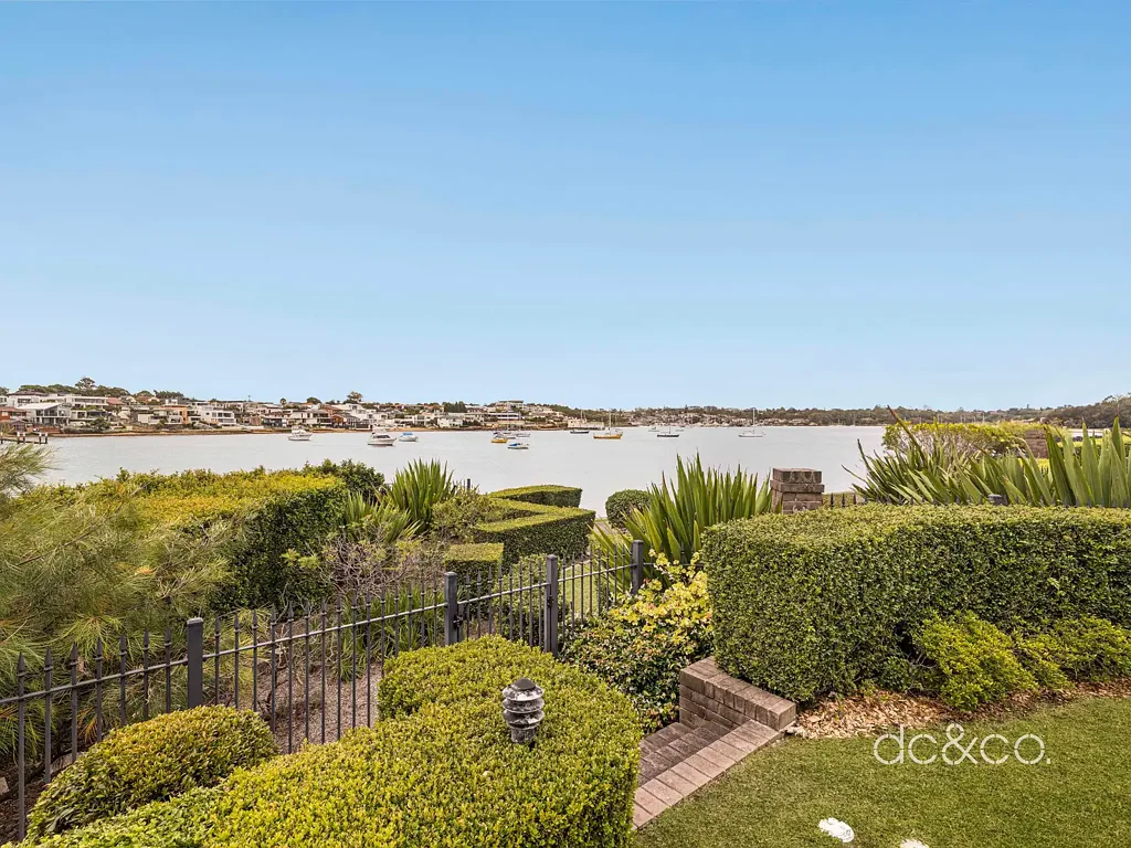 33 Rosemeadow Drive, Cabarita, NSW 2137