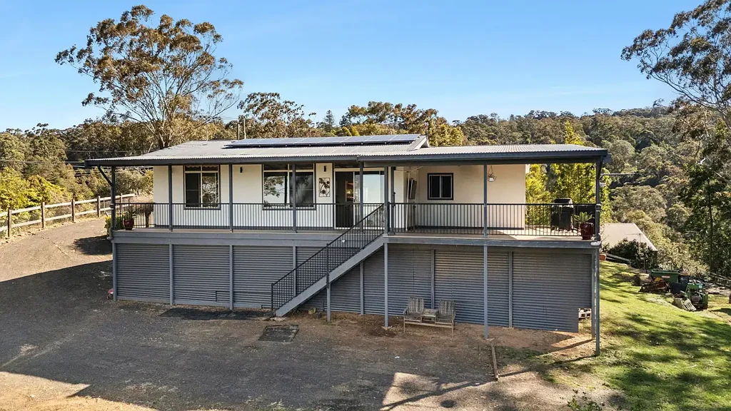 Grose Vale 3 Bedroom Expansive Valley, Mountain and City Views!