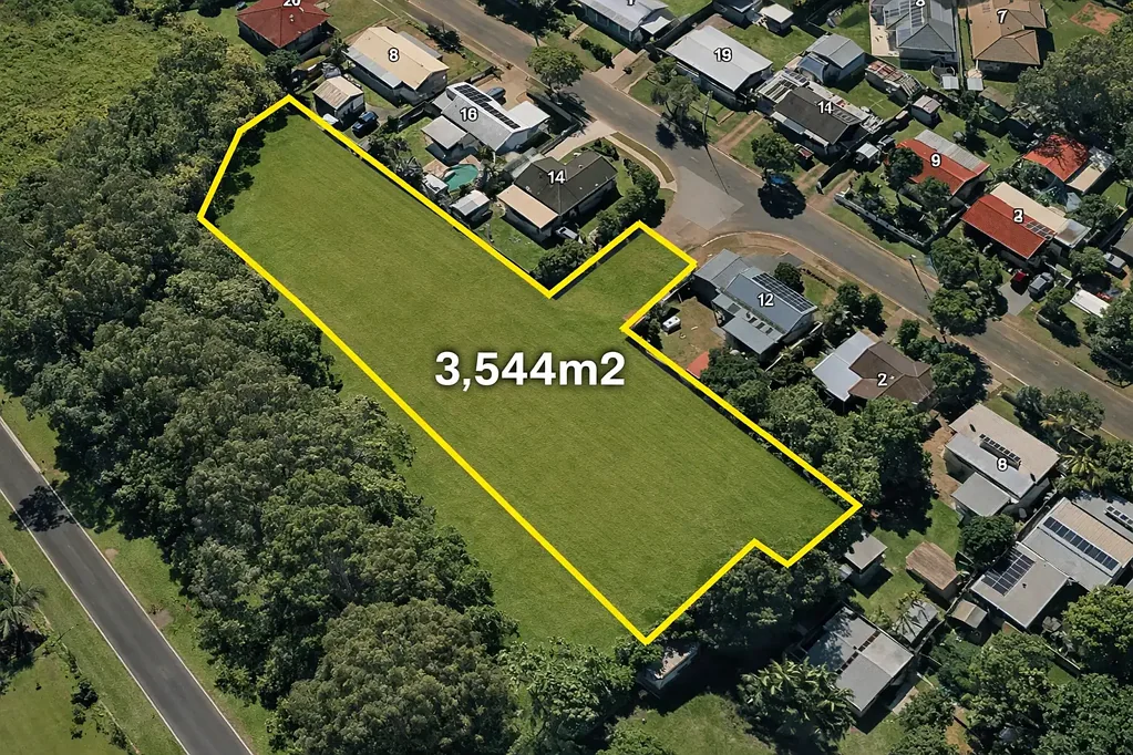 Caboolture 3,544m² LMR开发用地 基础设施工程启动 可分割潜力 步行可达设施 高速公路便捷入口 短距大型购物中心 2026年中完成登记 VACANT LAND - Subdivide or Redevelop
