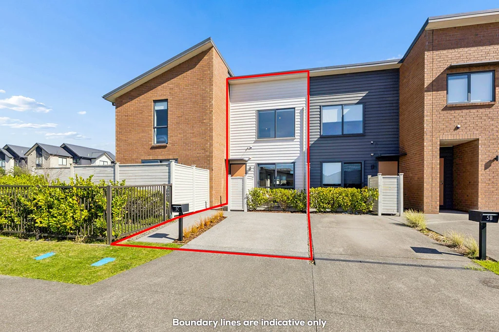 Conifer Grove 2બેડરૂમ Immaculate Fletchers Home in Waiata Shores!