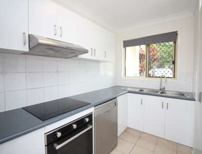 3/183 Government Road, Labrador, QLD 4215, 3 Bedrooms, 2 Bathrooms, Townhouse
