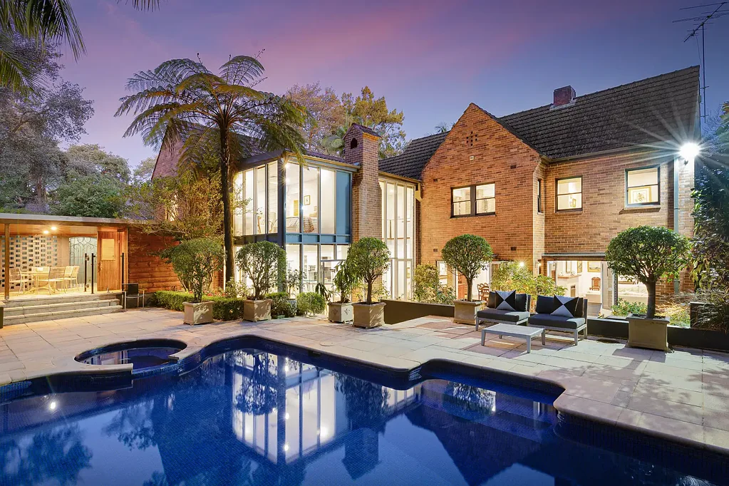 Gordon 5ਬੈੱਡਰੂਮ Holly Lodge: A Magnificent Family Home Backing onto Gordon Golf Course