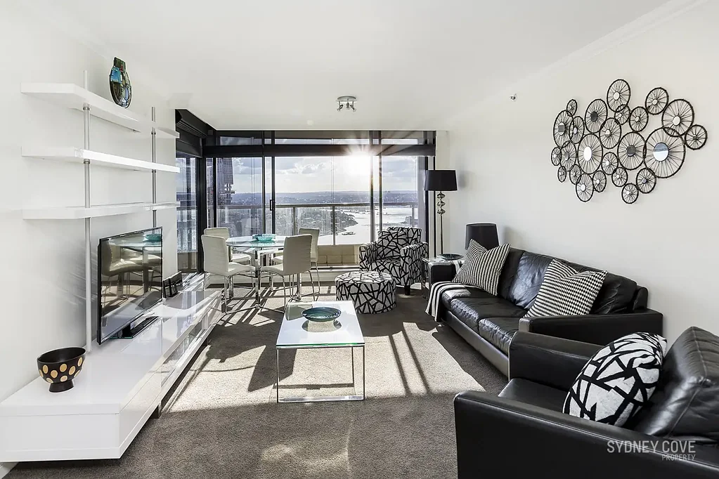 TWO BEDROOM APARTMENT WITH STUNNING VIEWS | Furnished
