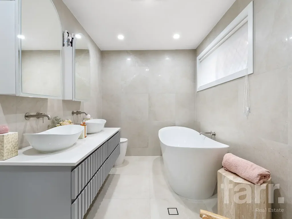 Nerang 5ห้องนอน Refined Family Living with Room to Breathe