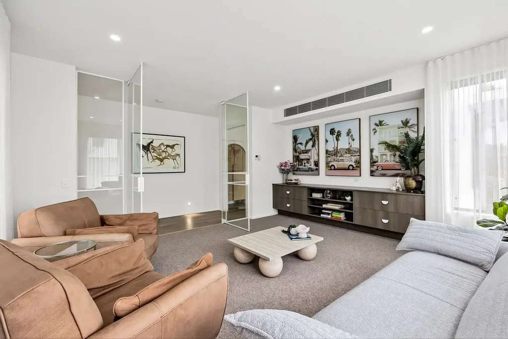 लिविंग रूम - 9 Fathom Drive, Torquay, VIC 3228