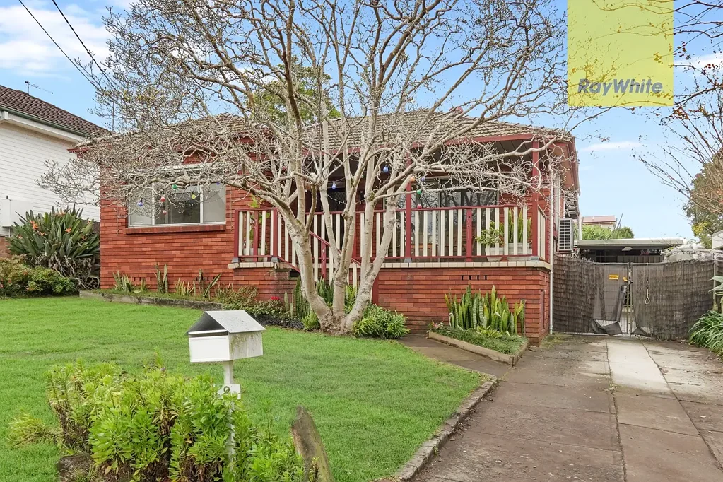 Rydalmere 3कमरा Family Home with Endless Potential - Cul De Sac Location