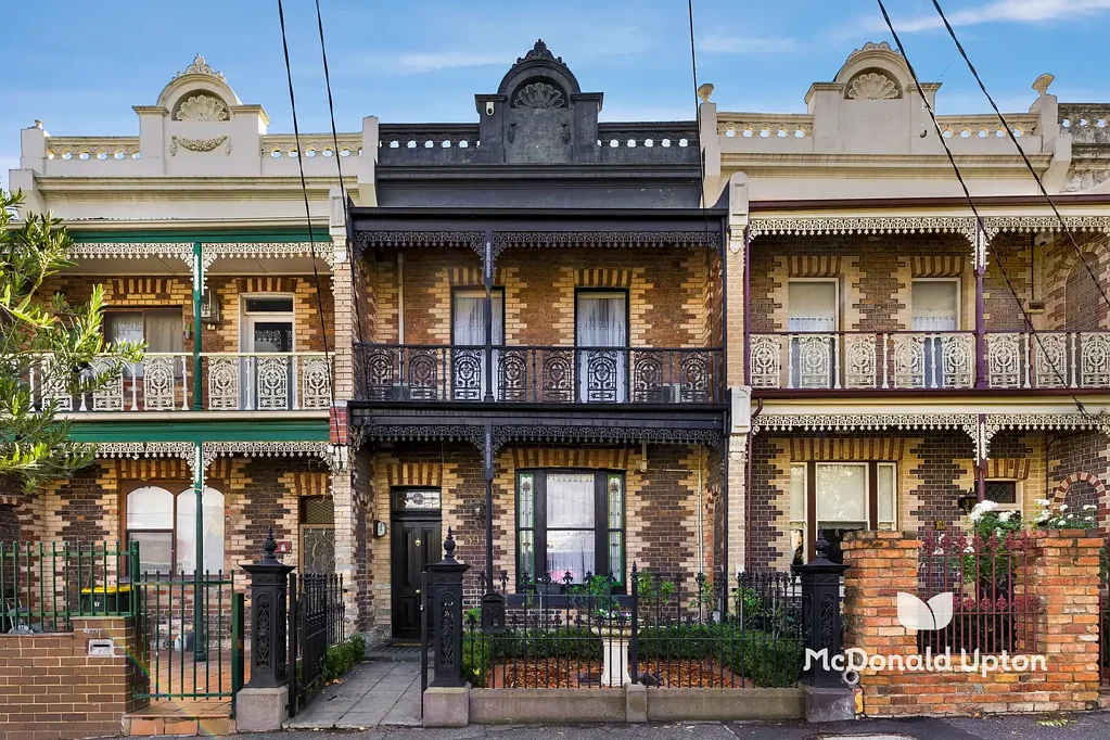 Essendon 3침실 Victorian Elegance Meets Modern Comfort in the Heart of Essendon