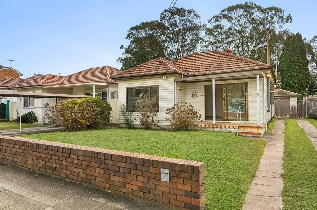 Perfectly Positioned & Packed with Potential � 3 Bedroom Hom