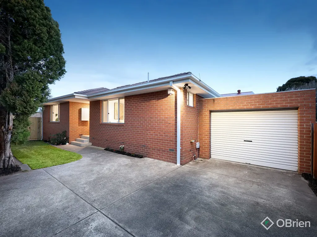 Oakleigh South 2ਬੈੱਡਰੂਮ Peace and Privacy in a Well-Connected Quarter
