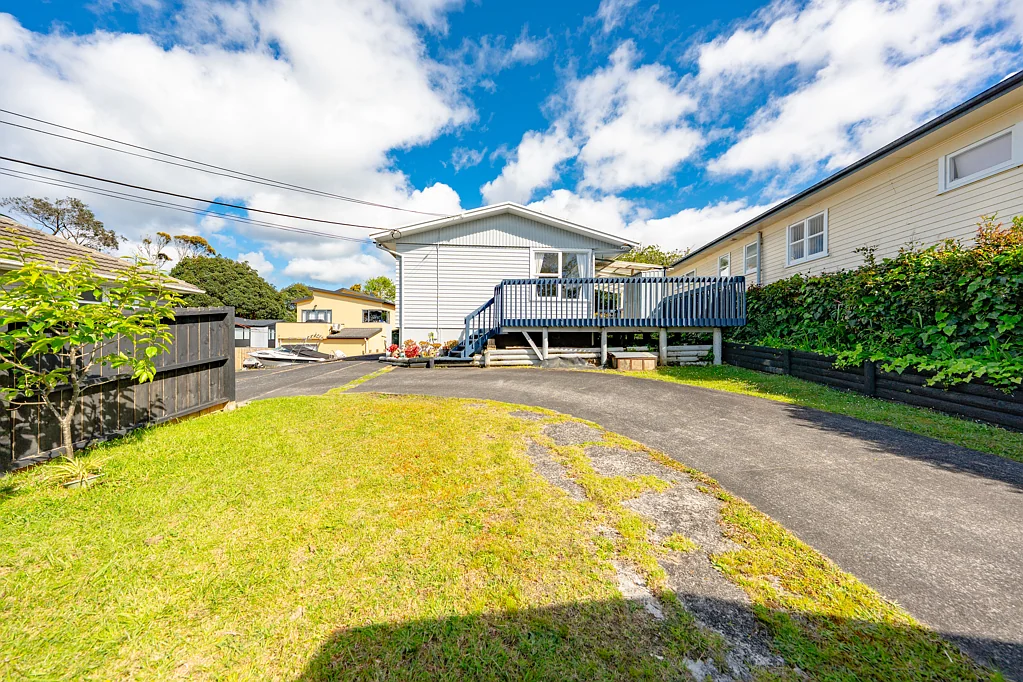 1/84 Sunnynook Road, Sunnynook, North Shore City, Auckland