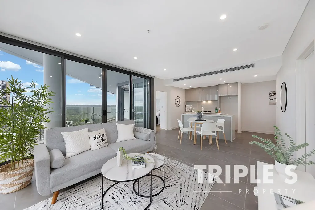 Macquarie Park 2ห้องนอน NORTH FACING | STUNNING DISTRICT VIEWS | HIGH FLOOR | BRIGHT & PRIVACY | KITCHEN WITH ISLAND BENCH | LOTS OF INTERNAL STORAGE | LOW STRATA LEVY