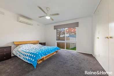 Kwarto - 85 Riddell Road, Sunbury, VIC 3429