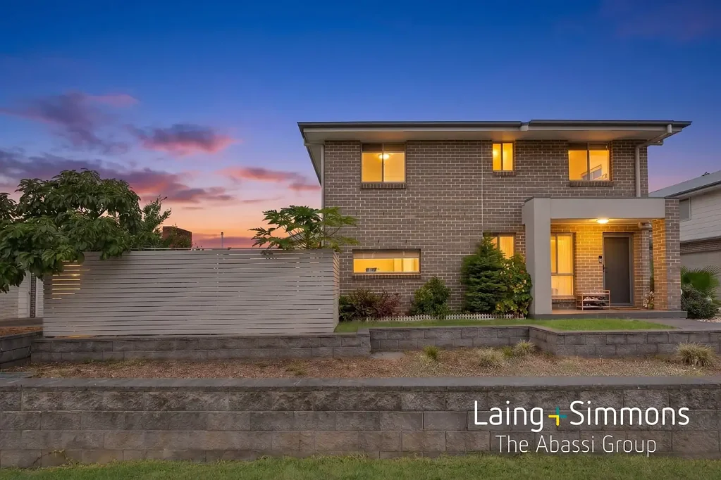 St Marys 4 Bedroom Quiet Complex Living with Space for the Whole Family