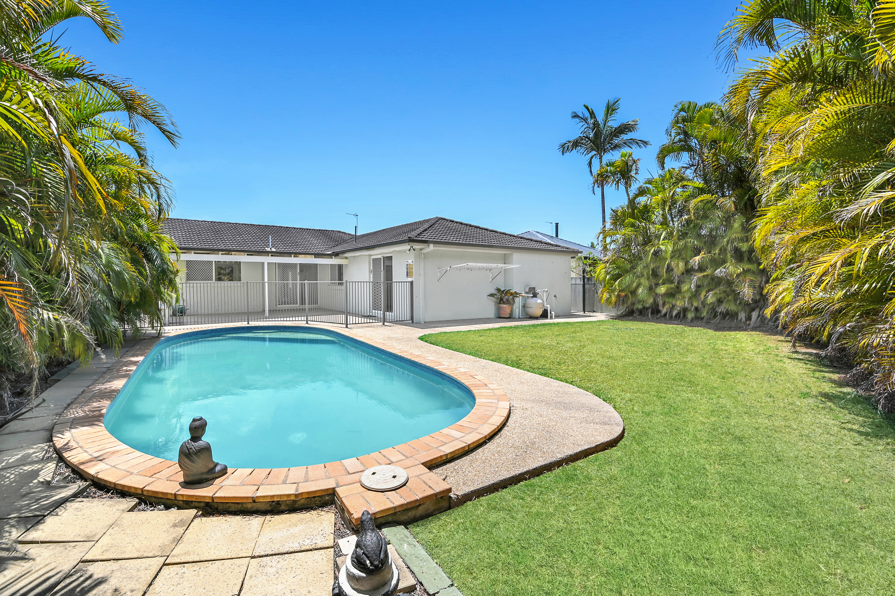 8 KETTLEWELL CH, ARUNDEL QLD 4214, 0 rūma, 0 rūma horoi, House