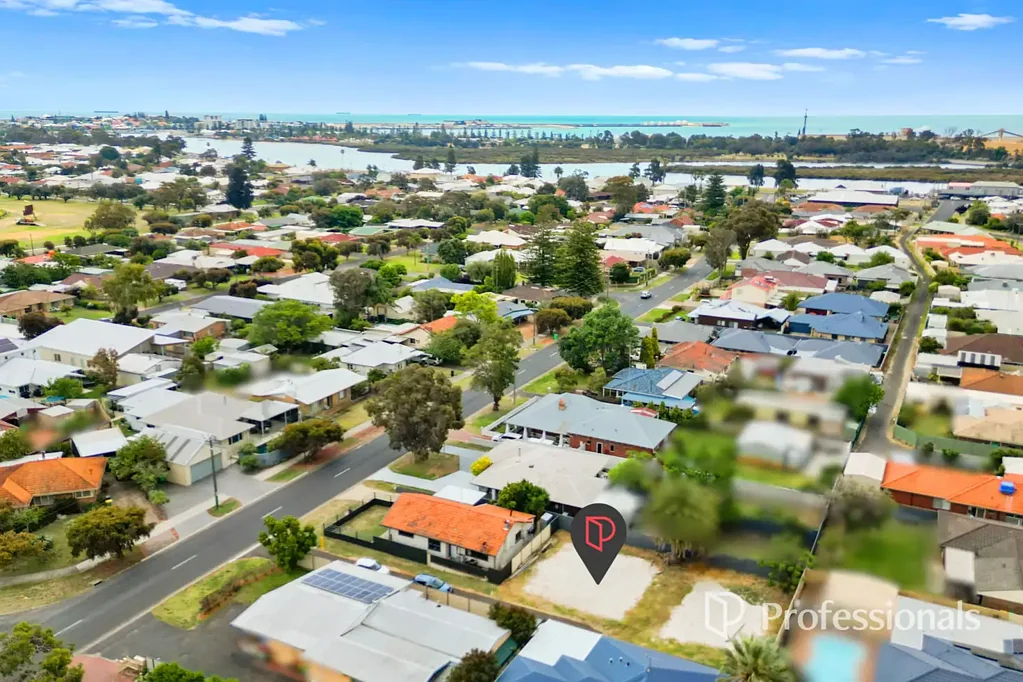 East Bunbury Welcome to 37A King Road, East Bunbury - Where your Dream Home Begins.