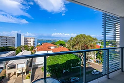 506/8 Norman Street, Southport