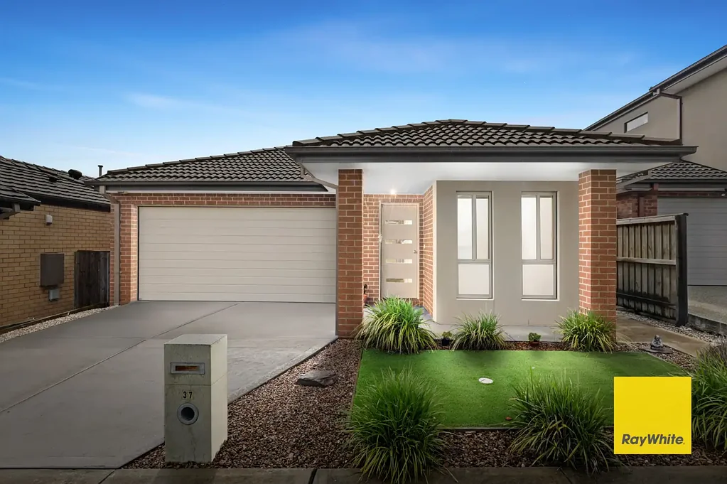Mernda 3ਬੈੱਡਰੂਮ PICTURE PERFECT & PRICED TO PLEASE - Simply Move In & Enjoy