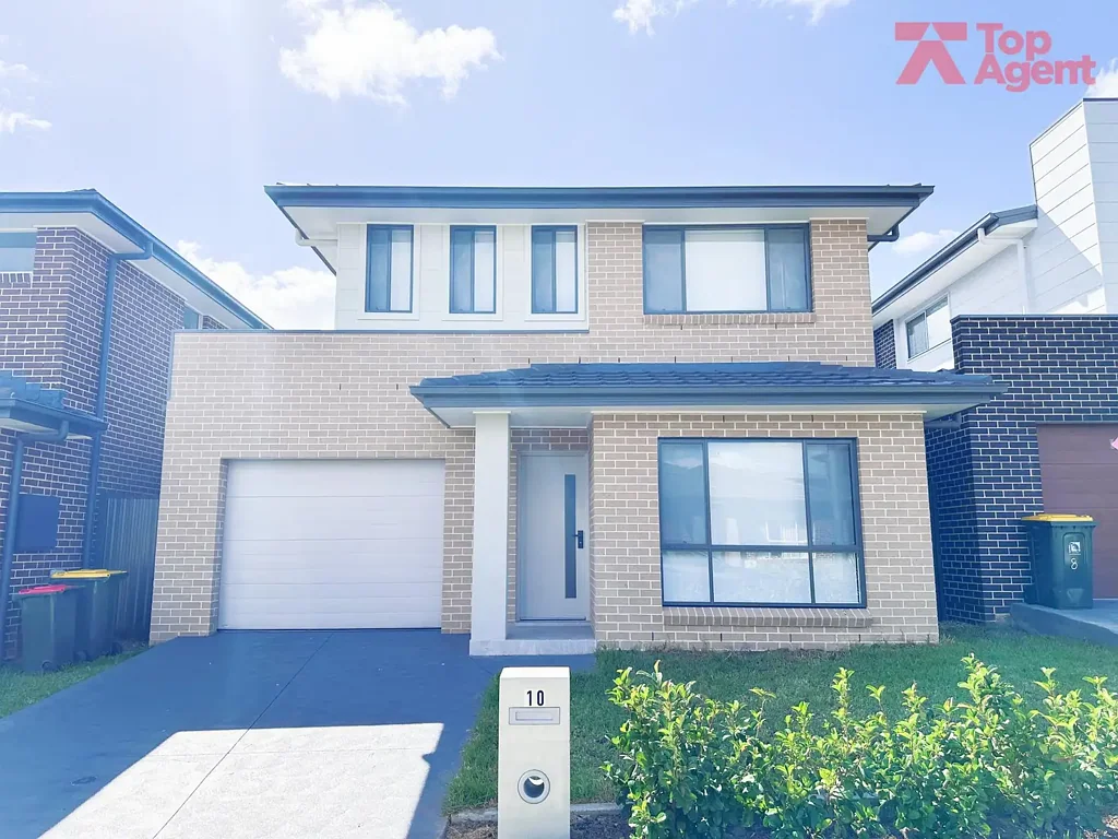 Leppington 5chambre Near-New 5 Bedroom Home in Prime Leppington Location