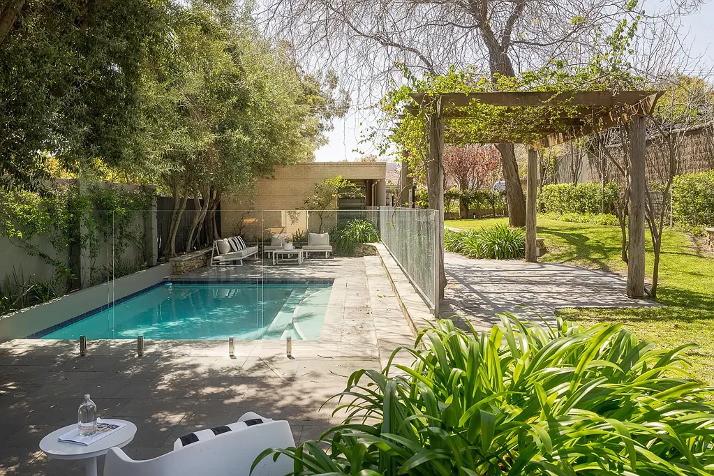 Mosman Park 4ਬੈੱਡਰੂਮ TIMELESS ARCHITECTURAL OASIS - NORTH FACING GARDEN & POOL, 1076SQM LANDHOLDING.