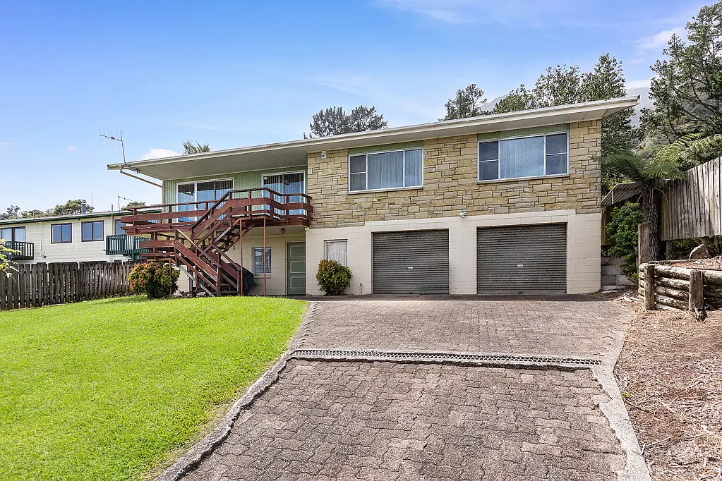 Te Aroha 3 Slaapkamer Vintage vibes, modern potential