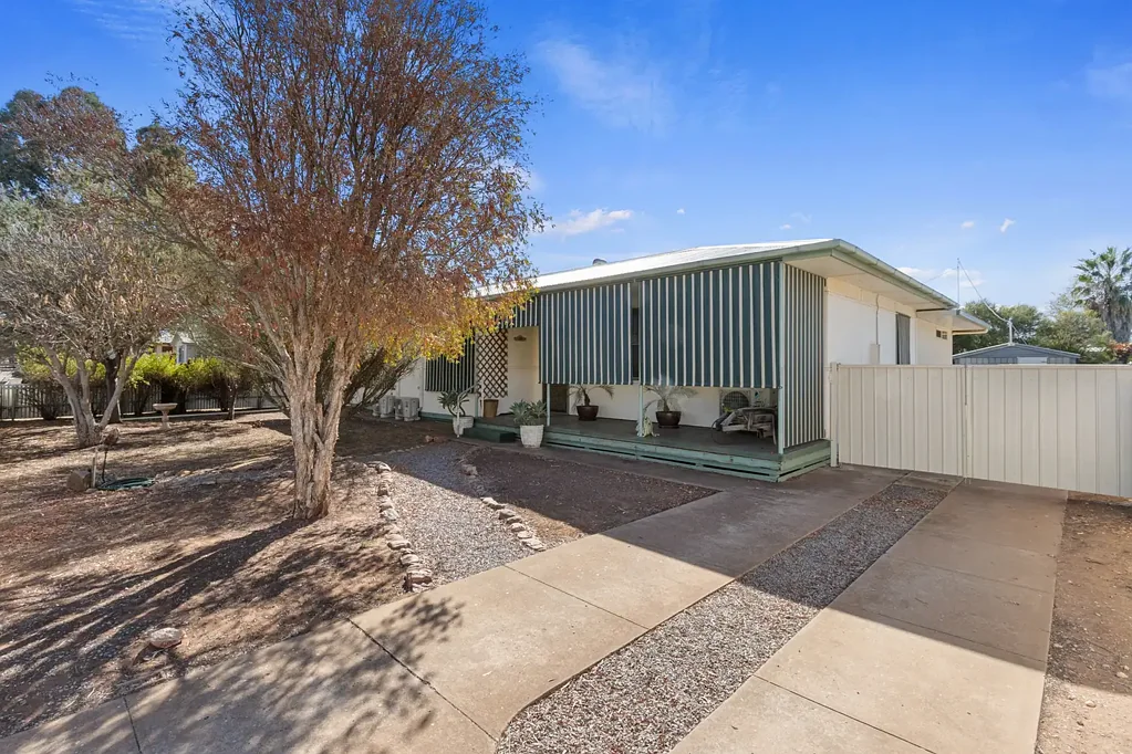 Crystal Brook 3Kwarto Freshly Updated Family Home!