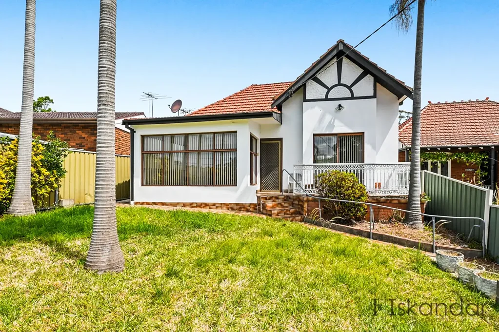 2 Riverside Crescent, Marrickville, NSW 2204