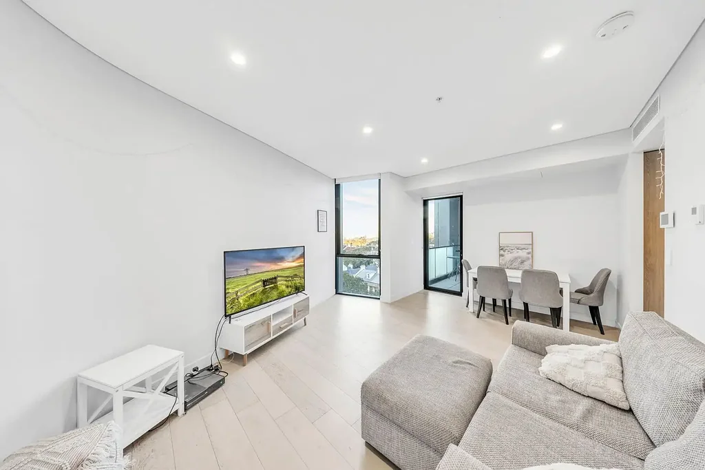 Bondi Junction 1Kwarto Modern design Apartment with Open View and Walk to Rail