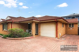 4/27 Girraween Road, Girraween