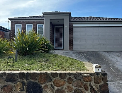 15 WAUGH STREET, Sunbury, VIC 3429, 3 침실, 2 욕실, House