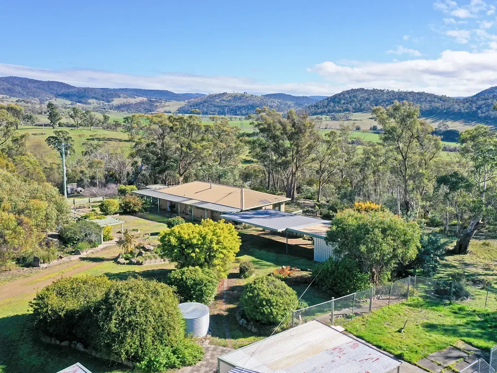 Broadmarsh 3Kwarto Lifestyle Acreage with Established Boarding Kennel Business Potential