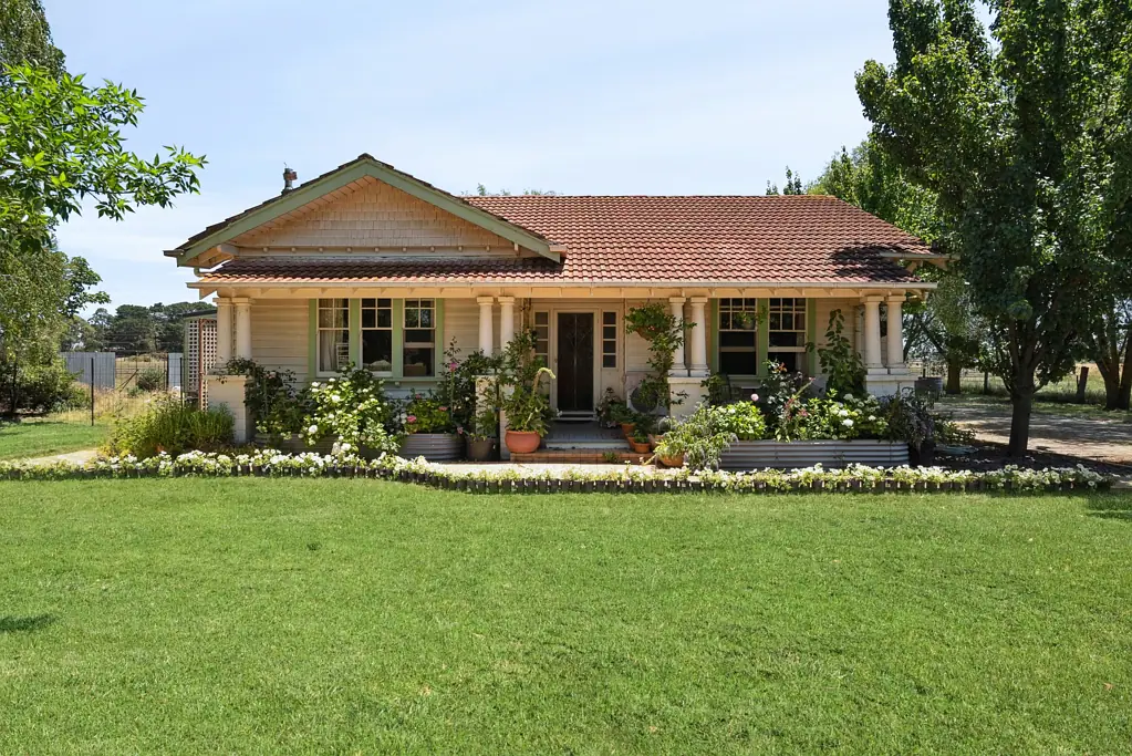 Malmsbury 3Moenga Comfortable Californian Bungalow on The Edge Of Town
