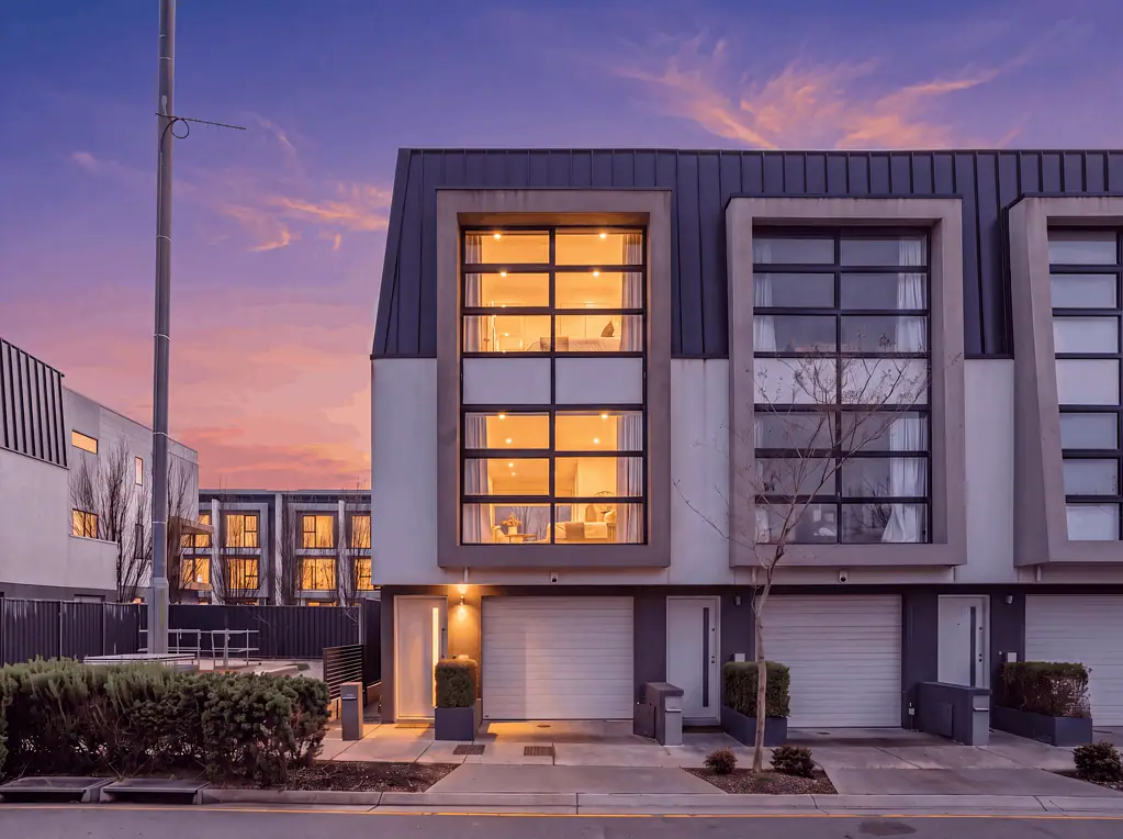 St Clair 2 Bedroom Modern End Townhouse with Space & Style