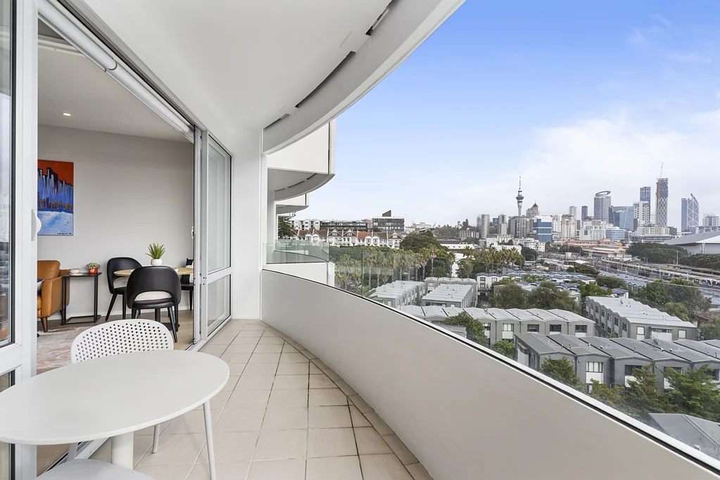 Luxury Fully Furnished Apartment