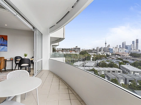 Luxury Fully Furnished Apartment
