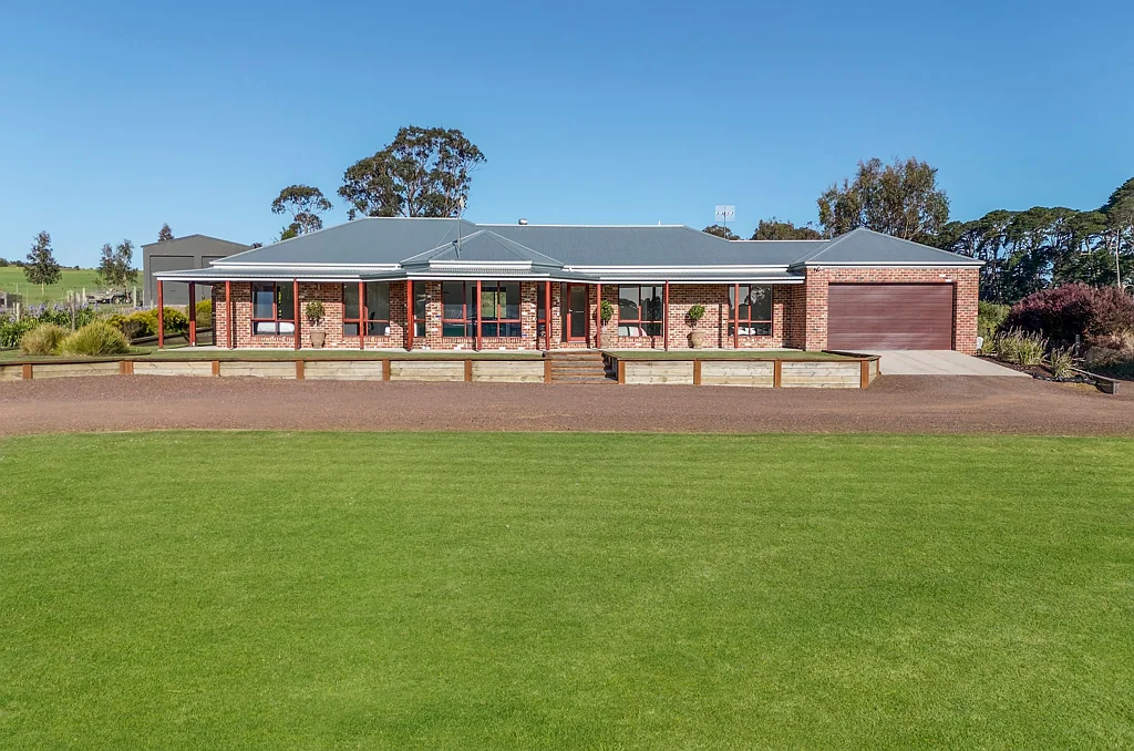 148 Dwarroon Road, Cudgee, VIC 3265